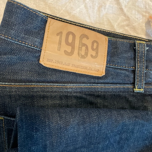 Gap Jeans - Picture 2 of 8
